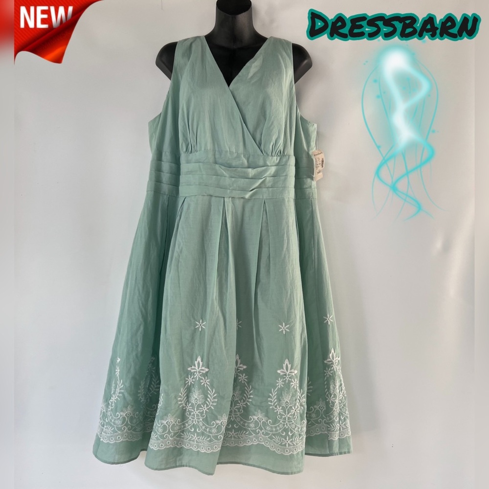 NWT Dressbarn 👗 Light Pastel Green Dress